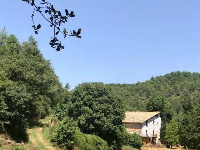 Terreno en venta en Baronia de Rialb, la, de 130.000 m² por 600.000