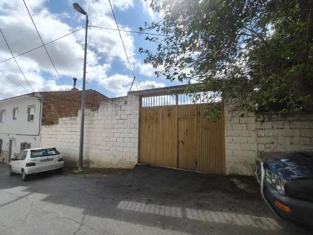 Terreno en Venta en Baza