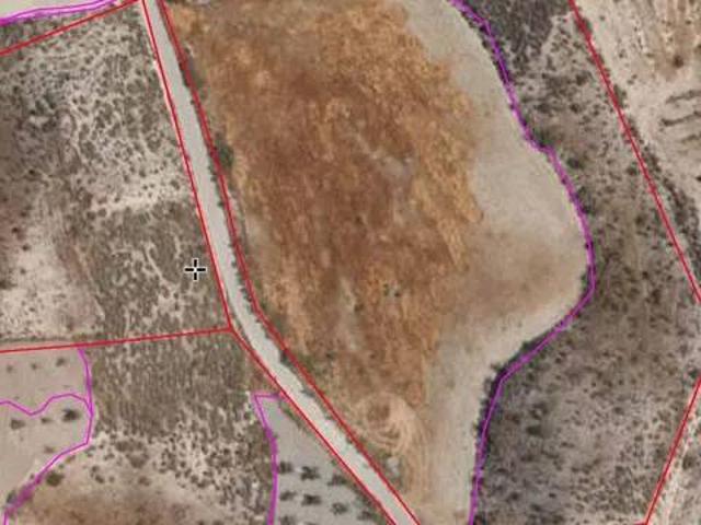 Terreno en Venta en Baza