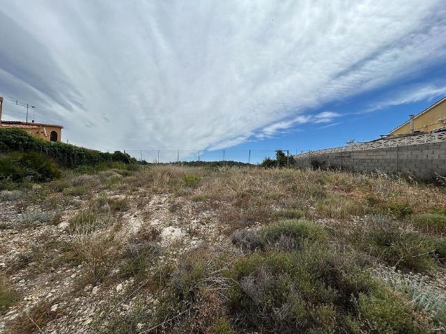 Terreno en venta en Bisbal del Penedès, la, de 1.059 m² por 75.000