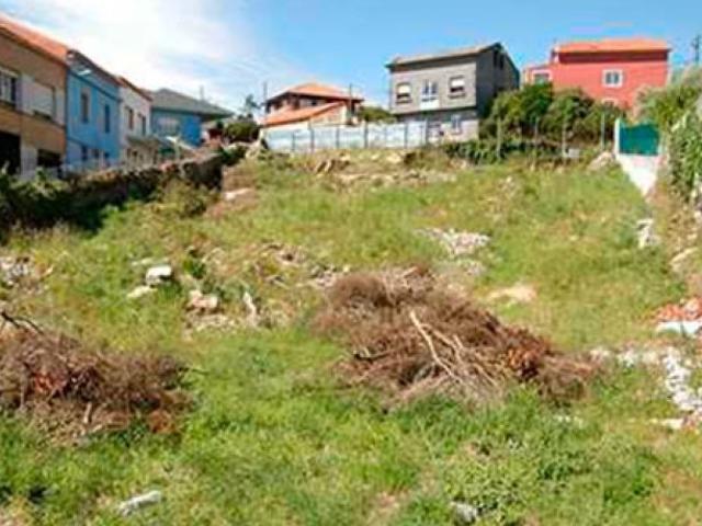 Terreno en venta en Boiro