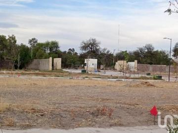 Terreno en venta en bosques Central precio especial