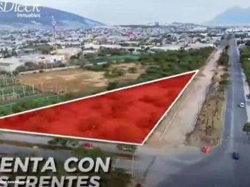 TERRENO EN VENTA EN CUMBRES