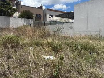 TERRENO EN VENTA EN CUMBRES DEL LAGO