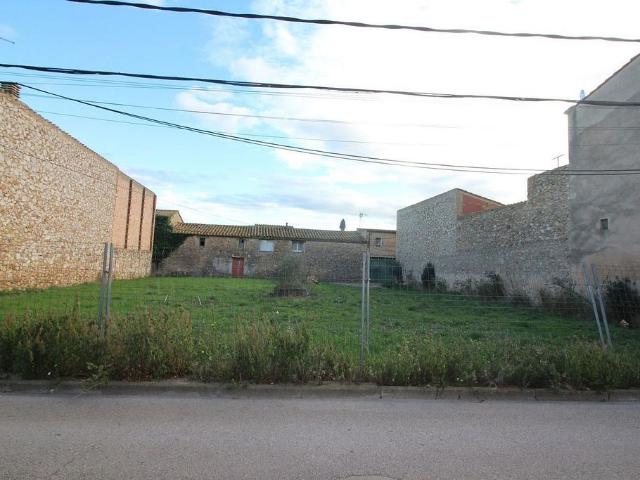 Terreno en venta en Cabanes Girona, de 547 m² por 89.000