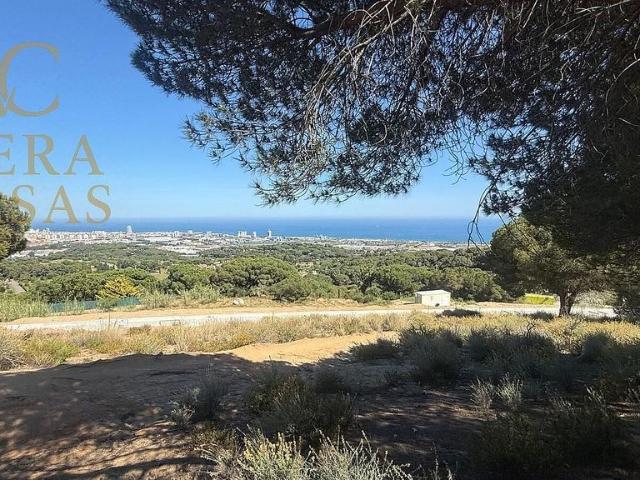 Terreno en venta en Cabrera de Mar, de 2.000 m² por 550.000