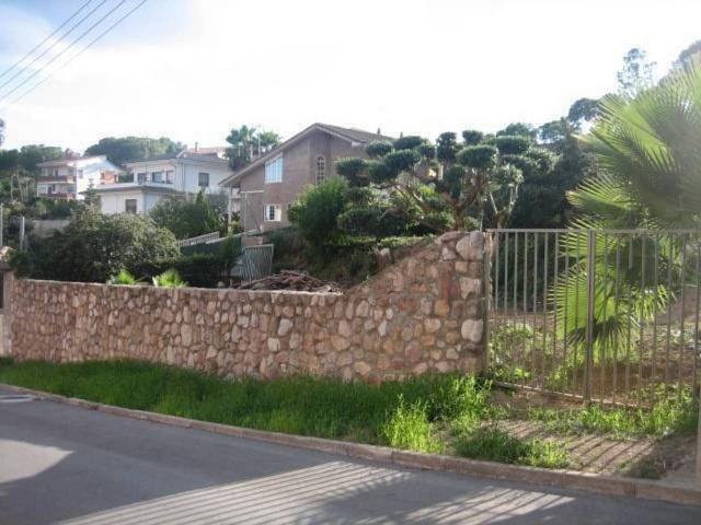 Terreno en venta en calle De Palaudàries, Caldes de Montbui, de 1.024 m² por 141.000