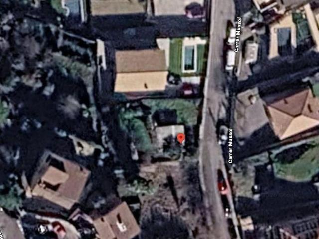Terreno en venta en calle Mussol, Terrassa, de 498 m² por 60.000