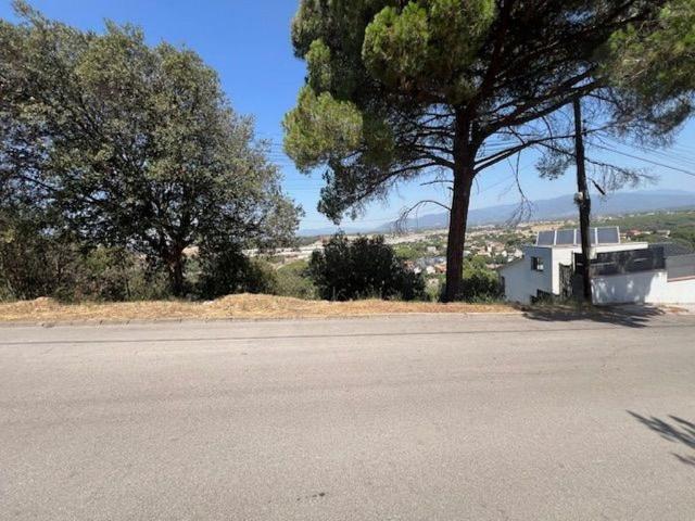 Terreno en venta en calle Mare de Déu del Coll, Llinars del Valles, de 285 m² por 59.000