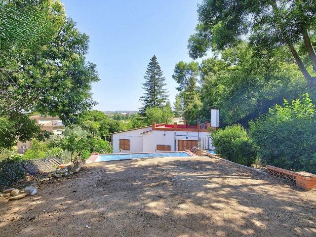 Terreno en venta en calle Ocells, Sant Cugat del Vallès, de 500 m² por 490.000
