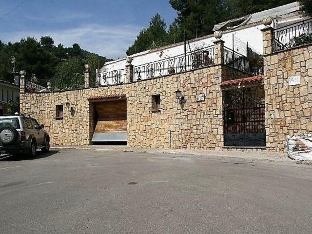 Terreno en venta en calle Orotava, Vallirana, de 86 m² por 178.400
