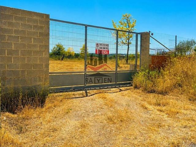 Terreno en venta en calle Canal, Cabanes Girona, de 3.901 m² por 58.515