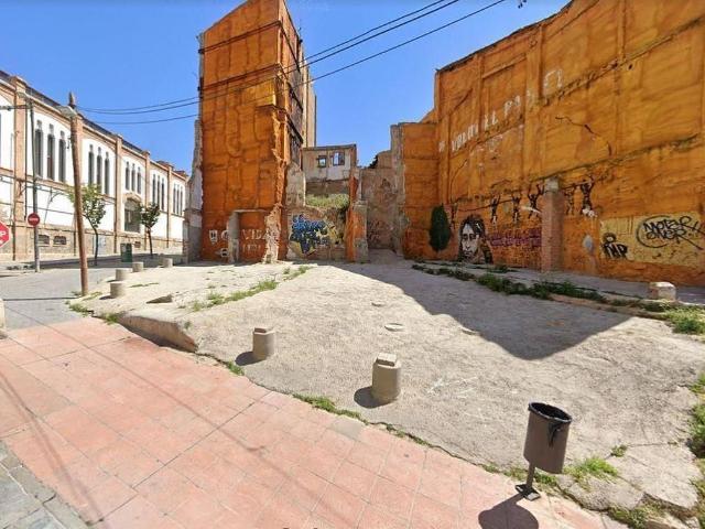 Terreno en venta en calle Cavallers, Lleida, de 72 m² por 29.000