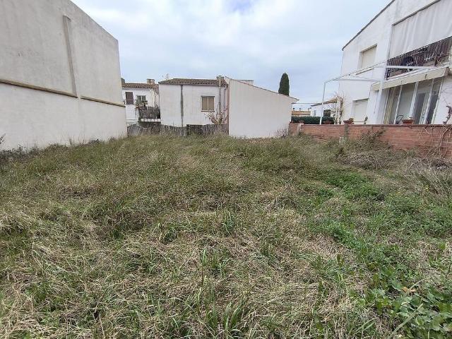 Terreno en venta en calle D'andreu Sàbat, Torroella de Montgrí, de 233 m² por 140.000