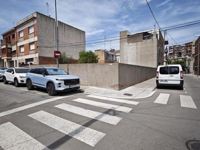 Terreno en venta en calle D'arenys de Mar, Sentmenat, de 307 m² por 160.000