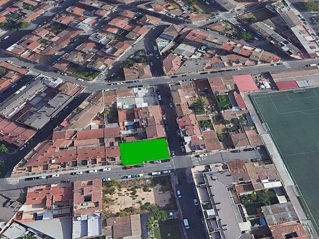 Terreno en venta en calle De Maials, Lleida, de 1.252 m² por 120.000