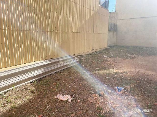 Terreno en venta en calle De Monturiol, Terrassa, de 85 m² por 185.000