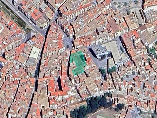 Terreno en venta en calle De Montcada, Tortosa, de 646 m² por 170.000