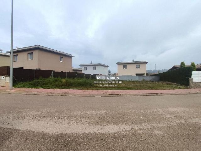 Terreno en venta en calle De Montserrat Roig, Seva, de 310 m² por 89.000
