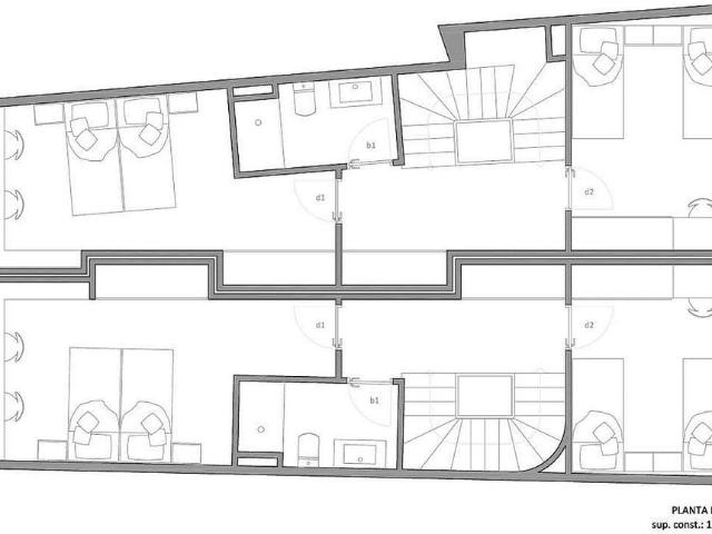 Terreno en venta en calle De Fluvià, Badalona, de 310 m² por 295.000