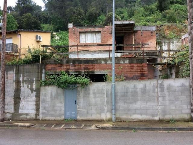 Terreno en venta en calle De la Fàbrica, Corbera de Llobregat, de 460 m² por 95.000