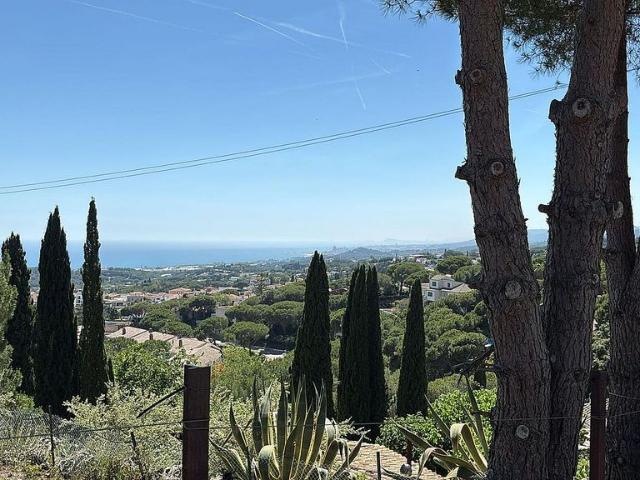 Terreno en venta en calle De Ponent, Sant Vicenç de Montalt, de 650 m² por 490.000