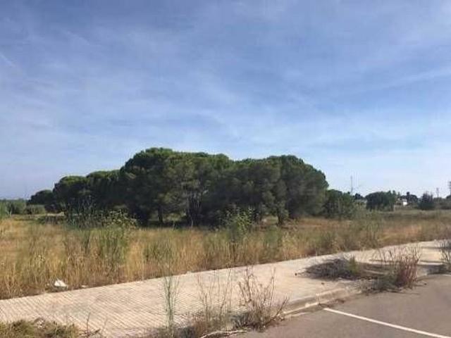 Terreno en venta en calle De Sadolla, Torredembarra, de 9.808 m² por 500.630