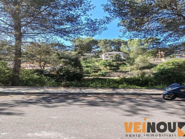 Terreno en venta en calle De València, Vallirana, de 182 m² por 21.245