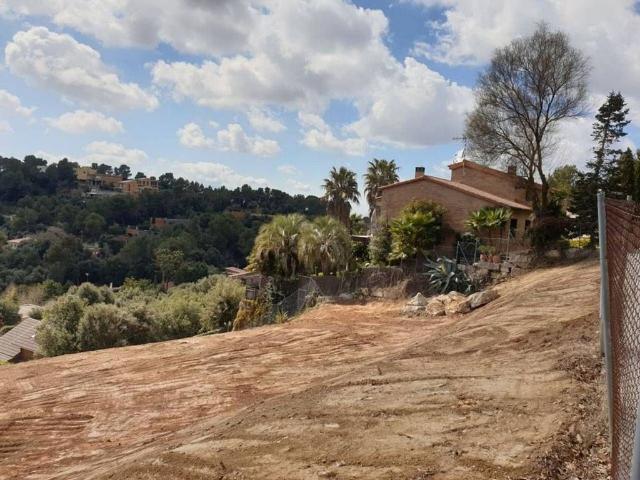 Terreno en venta en calle Del Xiprer, Matadepera, de 807 m² por 215.000