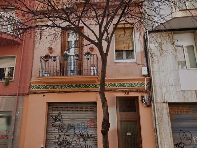 Terreno en venta en calle Del Comte de Güell, Barcelona, de 98 m² por 133.000