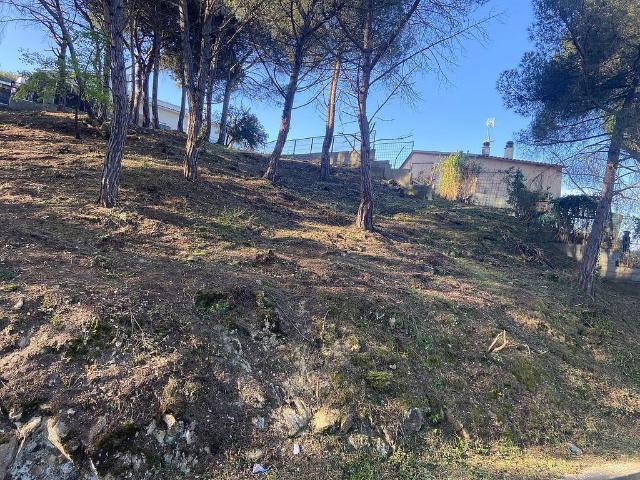 Terreno en venta en calle Del Dotze de Febrer, Vilanova del Vallès, de 1.004 m² por 89.000
