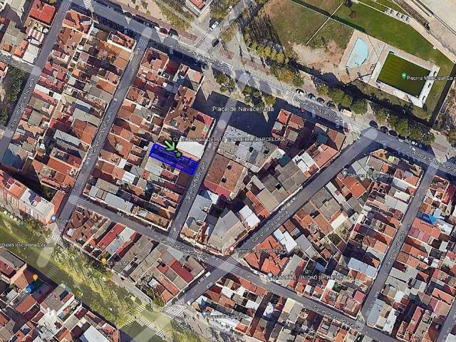 Terreno en venta en calle Del Moncayo, Sabadell, de 132 m² por 53.000