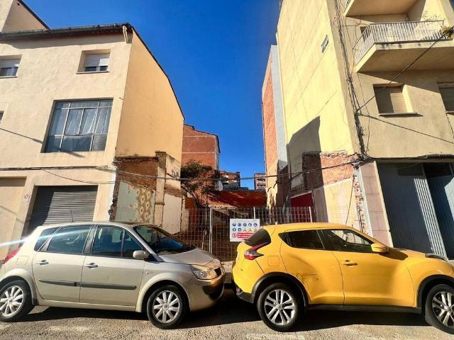 Terreno en venta en calle Del Puigmal, Girona, de 193 m² por 125.000