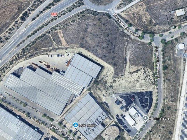 Terreno en venta en calle Dels Impressors, Vilanova del Camí, de 5.670 m² por 725.000