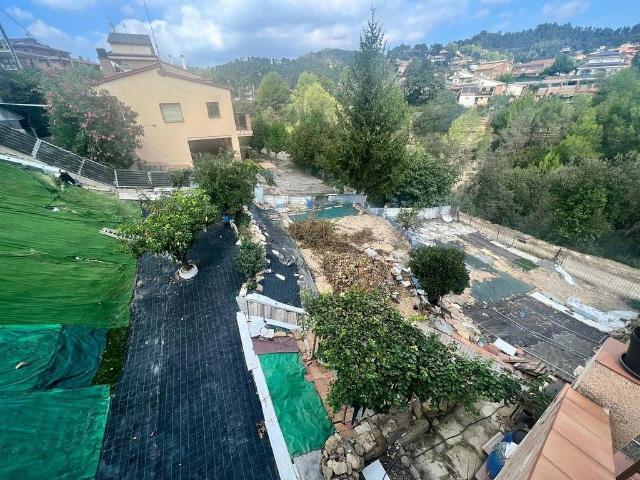 Terreno en venta en calle Dels Pins, Castellgalí, de 549 m² por 52.900