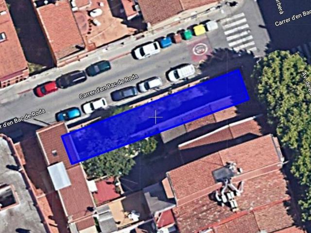 Terreno en venta en calle D'en Bac de Roda, Sabadell, de 153 m² por 210.000
