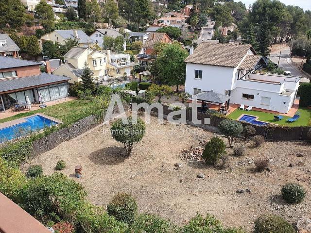 Terreno en venta en calle Doctor Josep Maria Tarruella, Pallejà, de 270 m² por 168.000