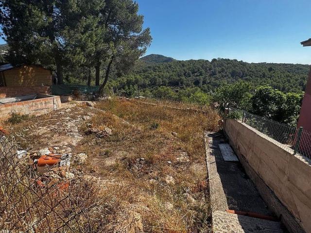 Terreno en venta en calle D'oviedo, Vilafranca del Penedès, de 597 m² por 43.000