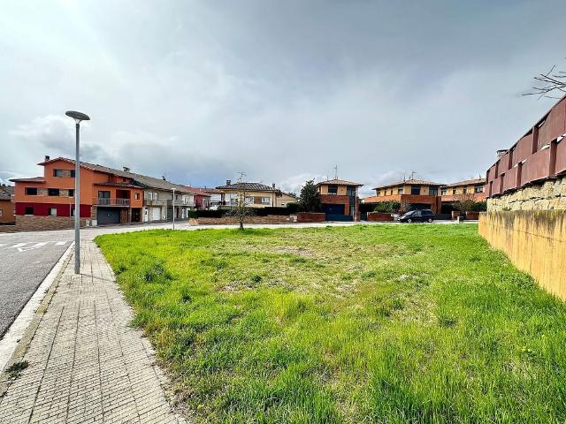 Terreno en venta en calle Joan de Serrallonga, L'Esquirol, de 413 m² por 95.000