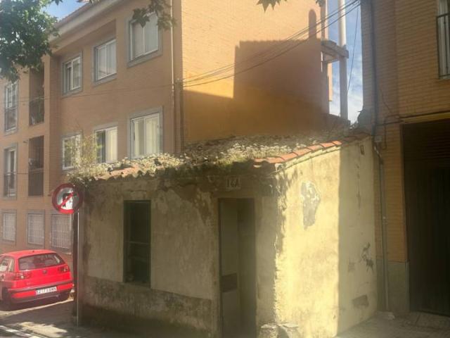 Terreno en venta en Calle la Flor, 26