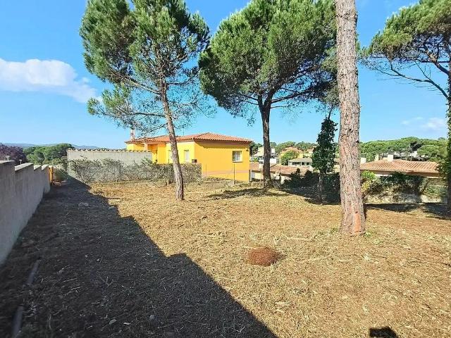 Terreno en venta en calle Lluna, Vidreres, de 553 m² por 55.000