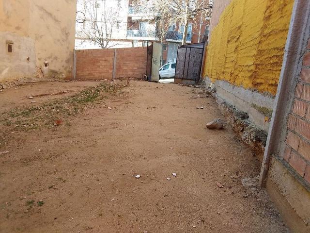 Terreno en venta en calle Premià, Mataró, de 100 m² por 125.000