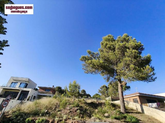 Terreno en venta en calle Sant Eudald, Begues, de 672 m² por 182.000
