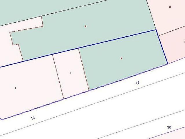 Terreno en venta en calle Torras i Bages, Figueres, de 1.585 m² por 174.000