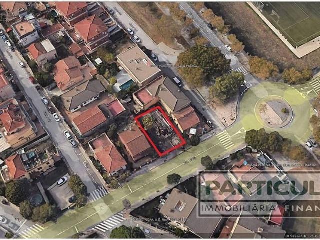 Terreno en venta en avenida Tres, Santa Perpètua de Mogoda, de 286 m² por 189.000