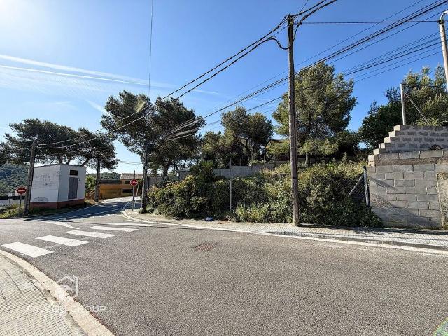 Terreno en venta en calle Vayreda, Canyelles, de 500 m² por 80.000
