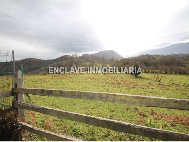 Terreno en venta en Calvín Morcín