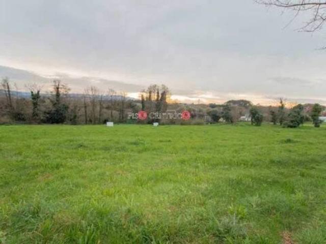 Terreno en Venta en Cambre