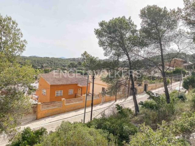 Terreno en Venta en Canyelles