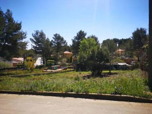 Terreno en Venta en Canyelles